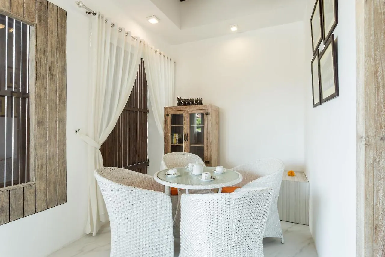 Villa Lavana - 3 Bedrooms Seminyak  0*, Seminyak (Bali)